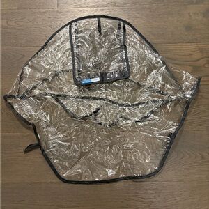 Uppababy rain cover excellent condition retail $65